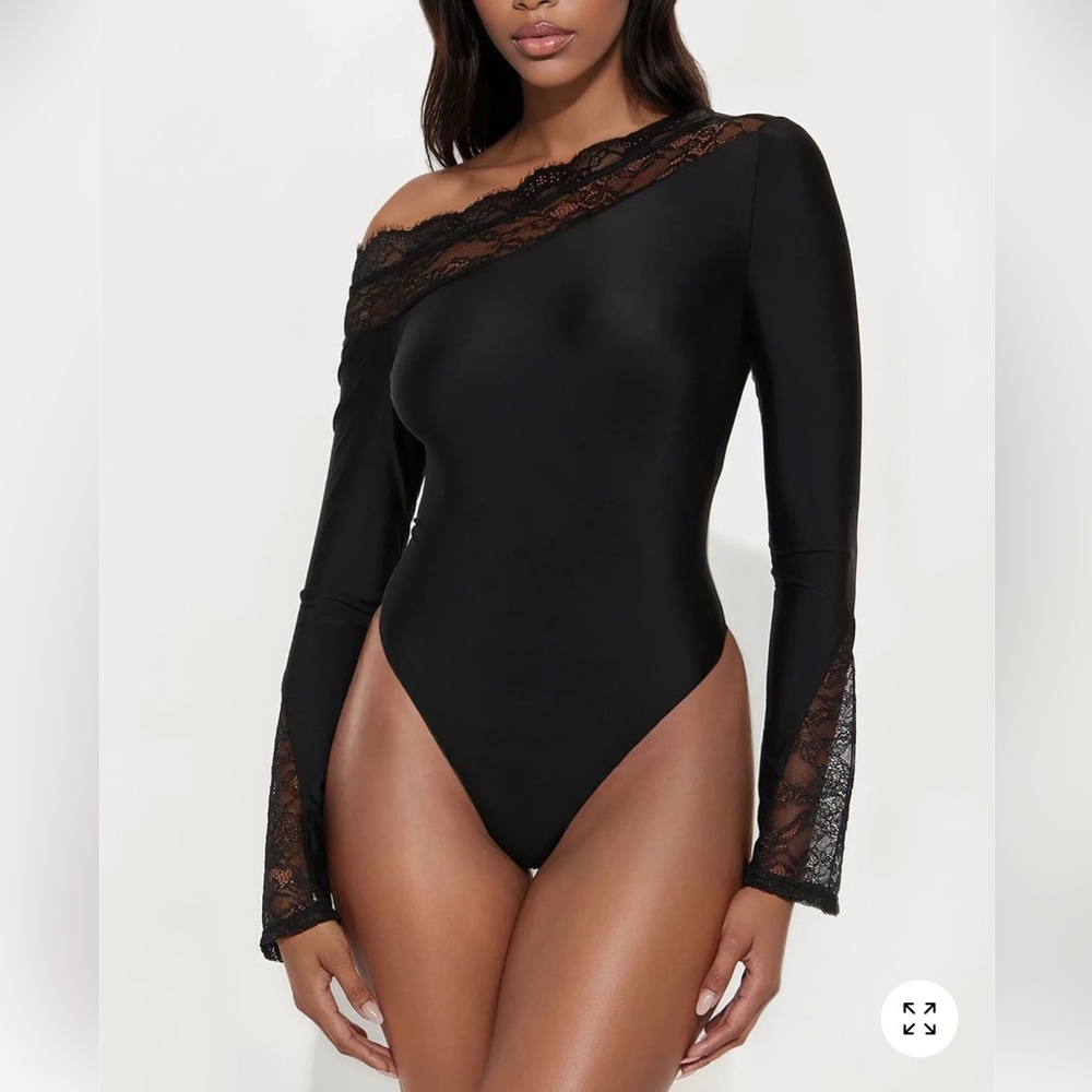 Black Lace Trim Off-Shoulder Bodysuit